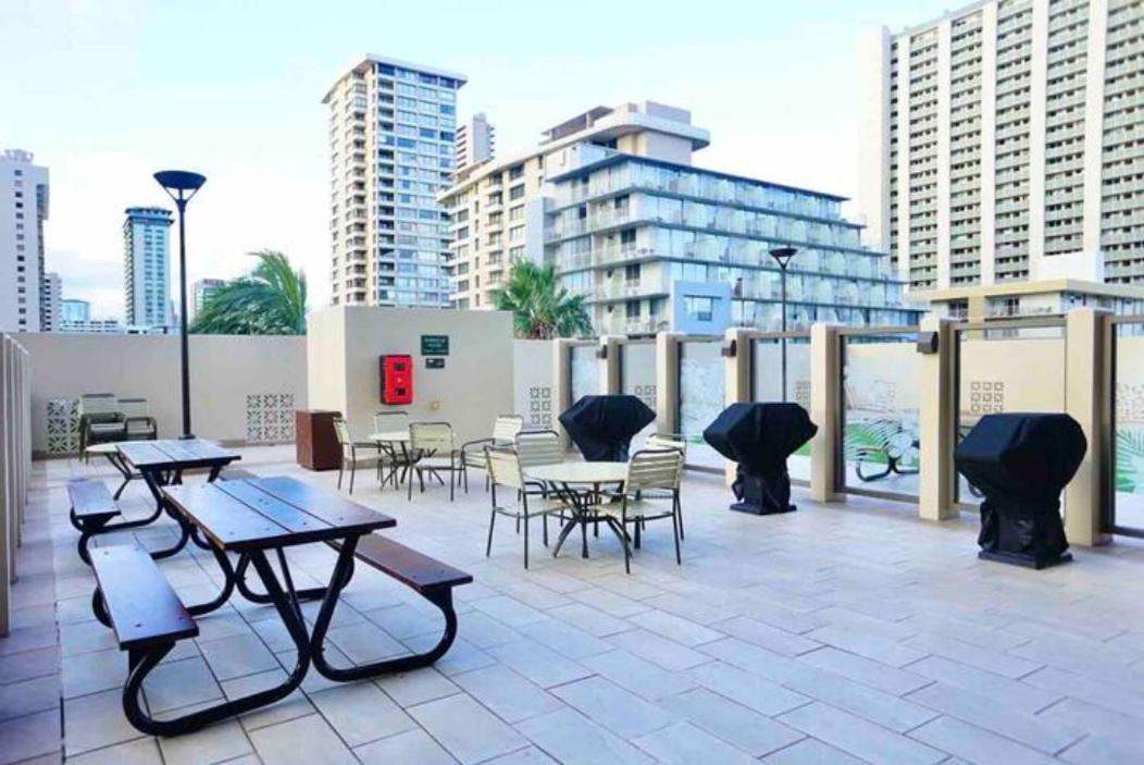 1414- Heart Of Waikiki With Kitchen - Free Parking - City View Honolulu Buitenkant foto
